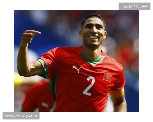 阿什拉夫请假四天回国观看国家德比与母队和好友同场竞技